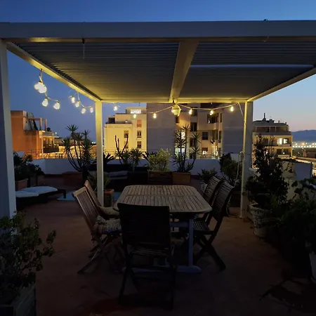 Rooftop Centre With Garage Appartamento
